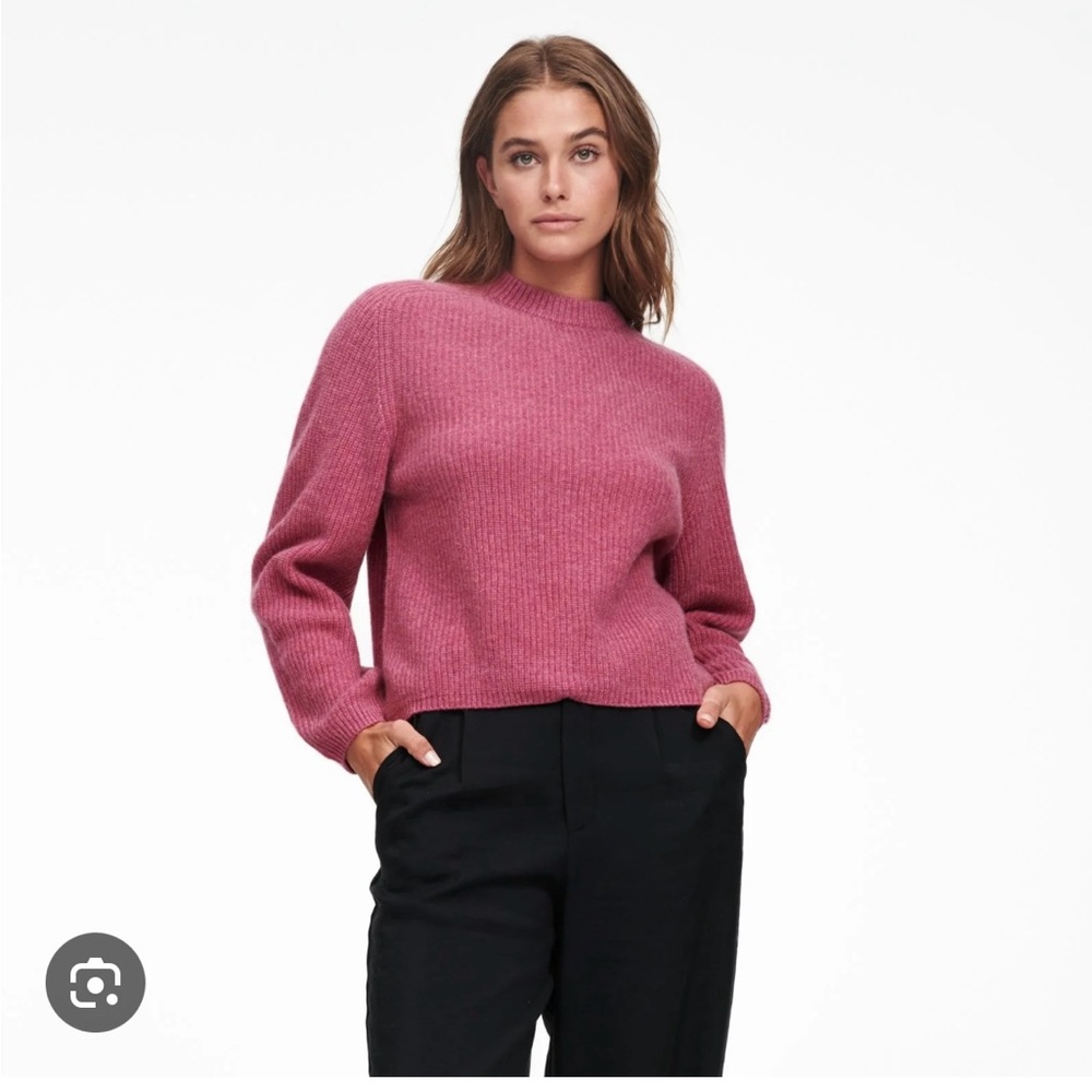 Naadam 100% Cashmere mock neck sweater